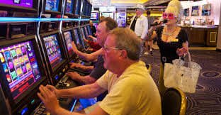 Tampilan antarmuka slot online dengan tema petualangan dan bonus